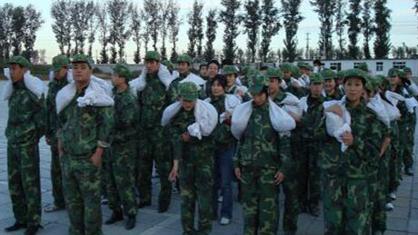 饲料动保板块在职员工军事化强化训练营，，，，，，时刻保持高昂的斗志